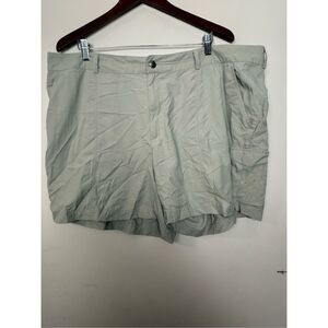 Columbia Shorts Beige Women’s 22W  Cargo Lightweight Outdoor Hiking 6” inseam Pa